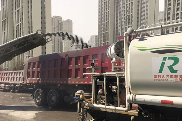 濟(jì)南挖掘機(jī)進(jìn)行租賃要知道哪些事項(xiàng)？